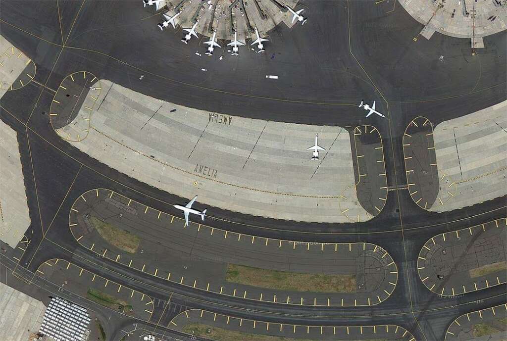 Aeropuertos desde el cielo: cómo Lauren O’Neil convierte las pistas en arte