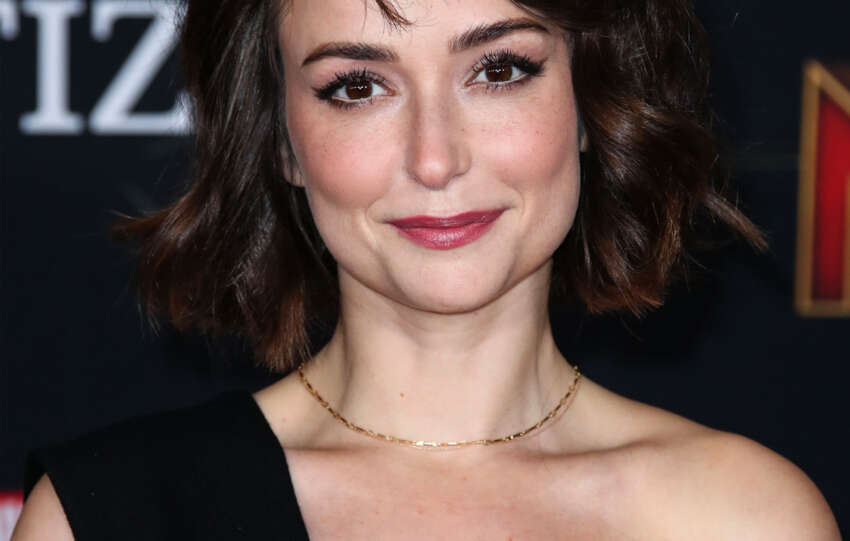 No es OnlyFans, es OnlyPhilanthropy: la actriz Milana Vayntrub recauda cientos de miles de dólares para víctimas de incendios forestales